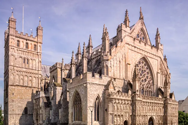 Exeter Cathedral: The beauty of English Gothic architecture