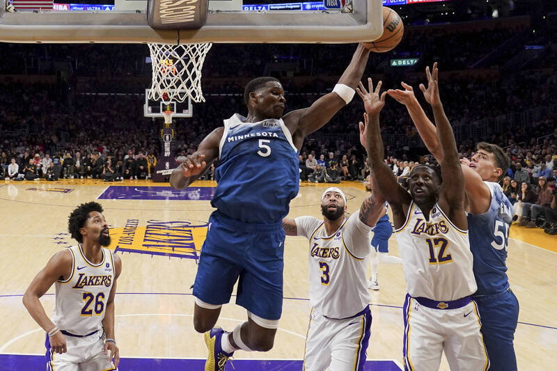 Lakers and Timberwolves’ key playoff spot battles. Today’s game preview