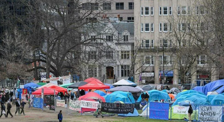 Canadian students set up camp in protest in solidarity with Palestine