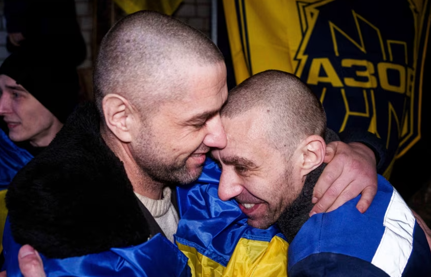 Ukraine and Russia exchange more than 300 prisoners